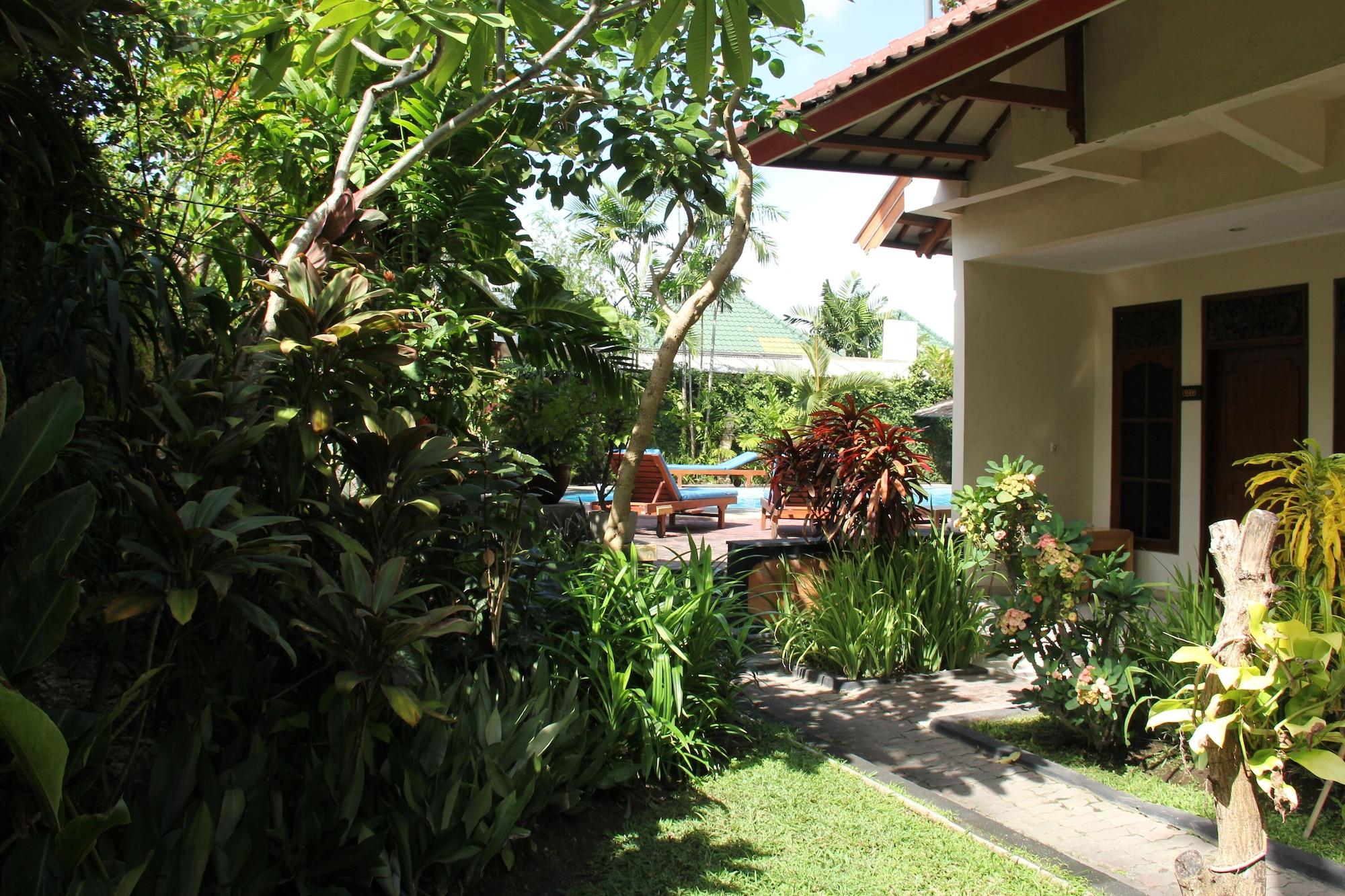 Seminyak Paradiso Hotel Luaran gambar
