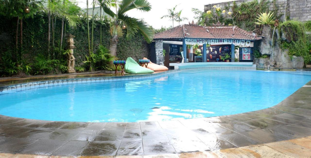 Seminyak Paradiso Hotel Luaran gambar